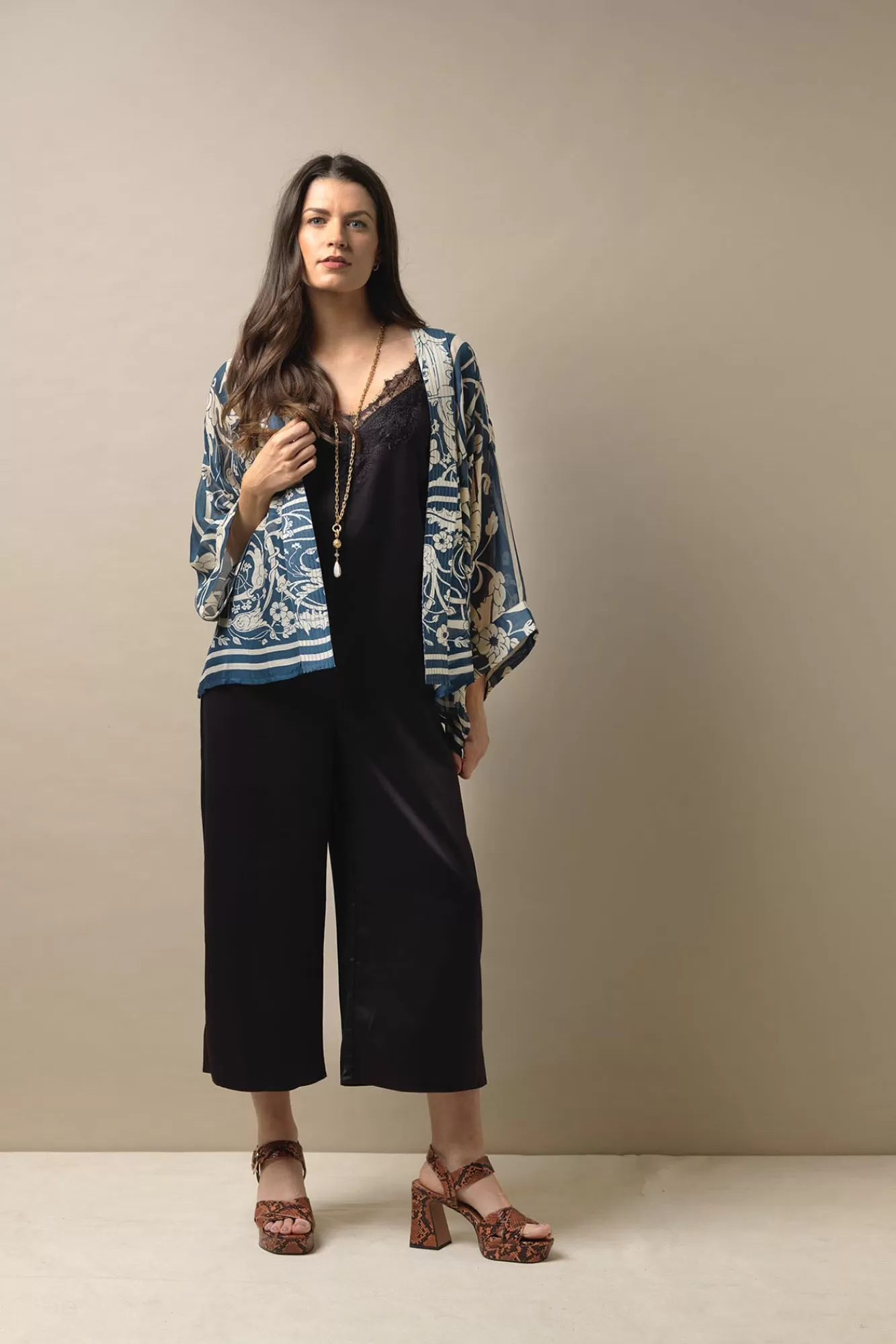 Women One Hundred Stars Short Kimonos-Jaipur Blue Kimono